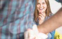 Як вгадати з подарунком Водолію: ідеї для нього і для неї