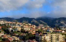 Популярный португальский курорт повышает плату за вход на маршруты: что известно