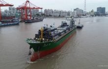 Опасный сигнал: Китай вывел в море уникальный боевой контейнеровоз с кучей оружия