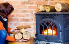 Чем запрещено топить печь: 5 ошибок, из-за которых случаются пожары