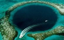 Ученые обнаружили в океане гигантскую дыру, заполненную загадочными вирусами