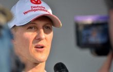 Михаэль Шумахер не прикован к постели: в Daily Mail рассказали о здоровье легенды Формулы-1