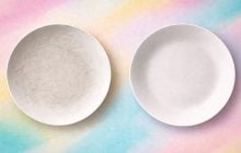 Царапины от вилок на тарелках исчезнут без следа: чем нужно натереть посуду