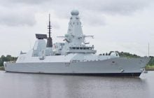 Королівський флот вигнав "підозрілий" російський корабель