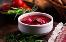 Как варить борщ, чтобы он оставался красным: главная ошибка, которую допускают почти все
