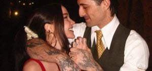 Лідер гурту Maneskin підтвердив заручини з акторкою (фото)