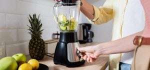 Лезвия кофемолки или блендера можно заточить за 1 минуту: нужно перемолоть один продукт