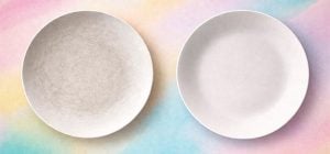 Царапины от вилок на тарелках исчезнут без следа: чем нужно натереть посуду