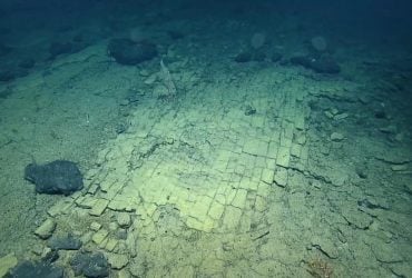 На дне океана нашли дорогу в Атлантиду: ученые объяснили, что это на самом деле