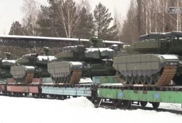 Оккупационной армии передали новую партию самых мощных российских танков
