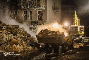 Удар по Харькову: количество погибших возросло, из-под завалов достали тело девушки (фото)