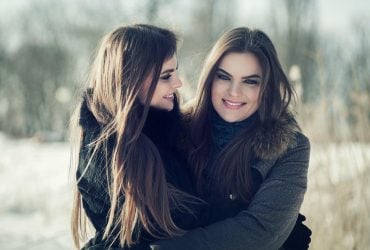 Справжній друг ніколи не зробить цього: психологи перелічили 8 образливих речей