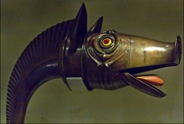 Археологи в Британії знайшли незвичайну бойову трубу залізного віку: що їх здивувало