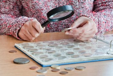 Нацбанк выпустил особую памятную монету, посвященную культовому украинскому оружию (фото)