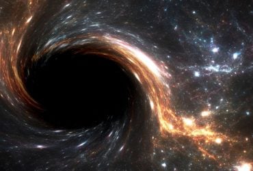 Ученые впервые наблюдали, как черная дыра Whippet разорвала пополам сверхзвезду