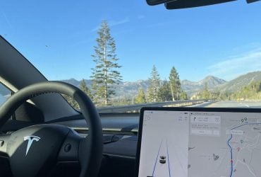 Tesla меняет правила: за популярную функцию в машине придется платить ежемесячно