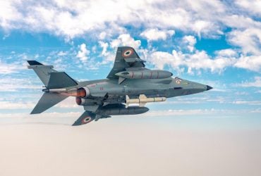 Индия скупает по всему миру никому не нужные 60-летние самолеты: стало известно, зачем