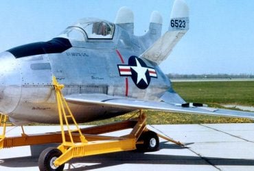 Крихітний винищувач-паразит: аналітик розповів, для чого його створили у США