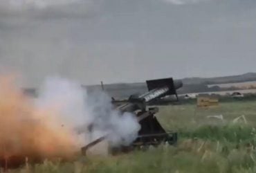 Оккупанты сделали из наземного дрона упрощенный Солнцепек (видео)