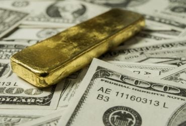 Энергетический шок грозит мировым финансам: инвесторы убегают в доллар и золото