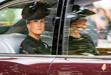 Герцогиня Софі надіслала сигнал Вікторії Бекхем у розпал сімейної драми