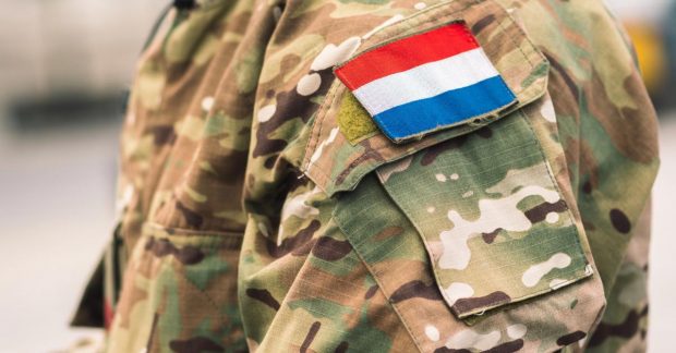 військові Нідерландів залишили острів