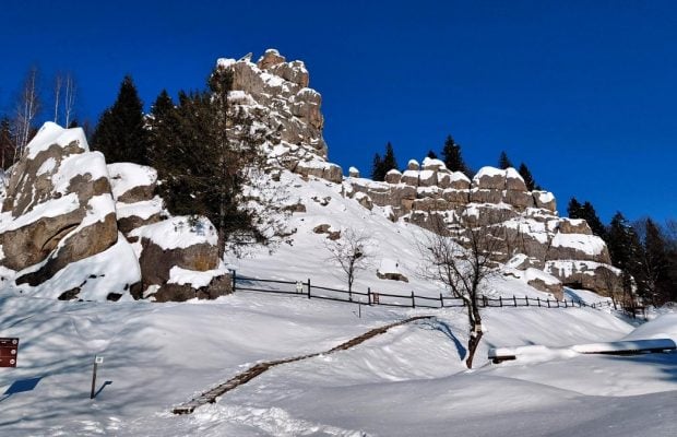 Зимова Тустань: казкові безлюдні краєвиди, але доїхати самостійно важко
