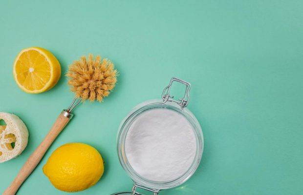 Духовка, туалет и душевая кабинка блестят после этого средства: чем их получилось отмыть