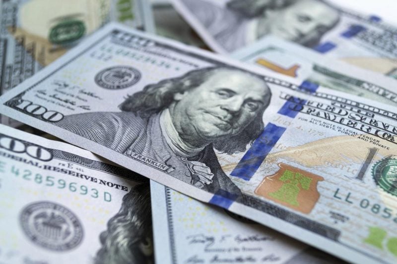 Сколько будут стоить 100 долларов до 22 марта: прогноз банкира