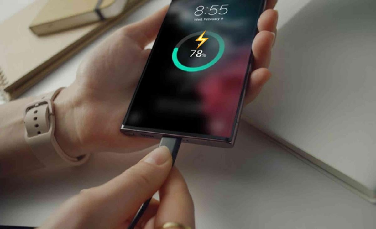 Эксперты проверили, помогает ли авиарежим быстрее зарядить телефон Эксперты проверили, помогает ли авиарежим быстрее зарядить телефон