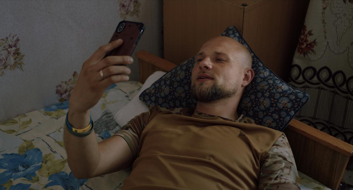 'Игра на перехват': что нужно знать о новом украинском документальном фильме о футболе и войне