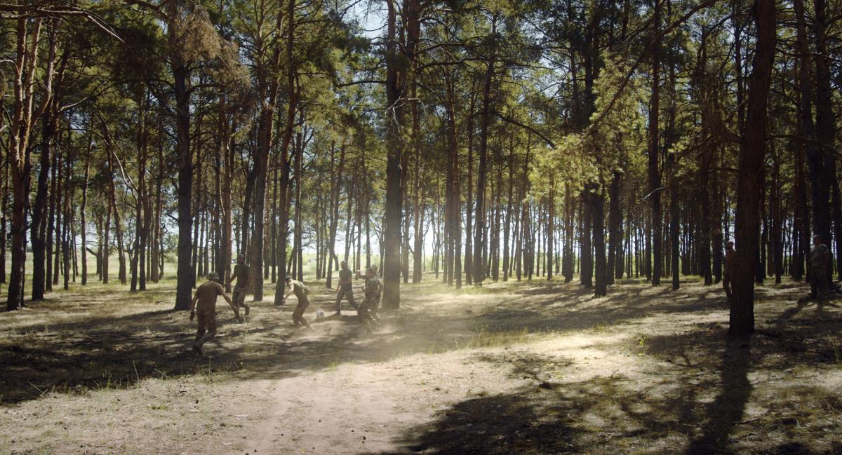 'Игра на перехват': что нужно знать о новом украинском документальном фильме о футболе и войне