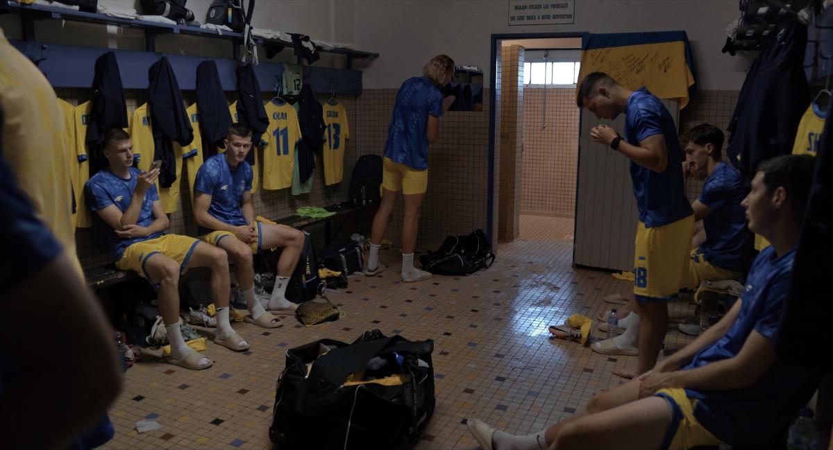 'Игра на перехват': что нужно знать о новом украинском документальном фильме о футболе и войне