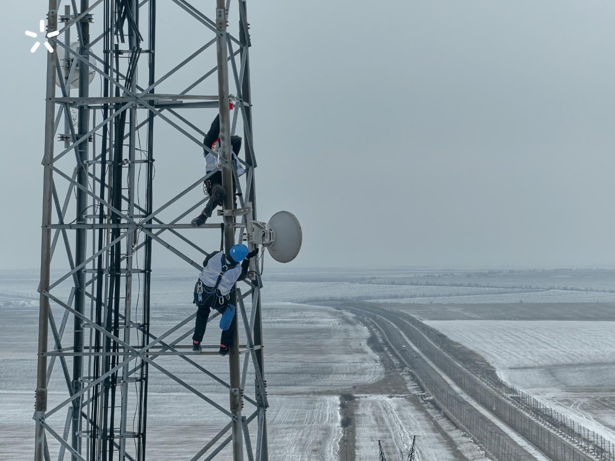 Зв’язок – це люди: Київстар презентує фотопроєкт з Костянтином та Владою Ліберовими Зв’язок – це люди: Київстар презентує фотопроєкт з Костянтином та Владою Ліберовими