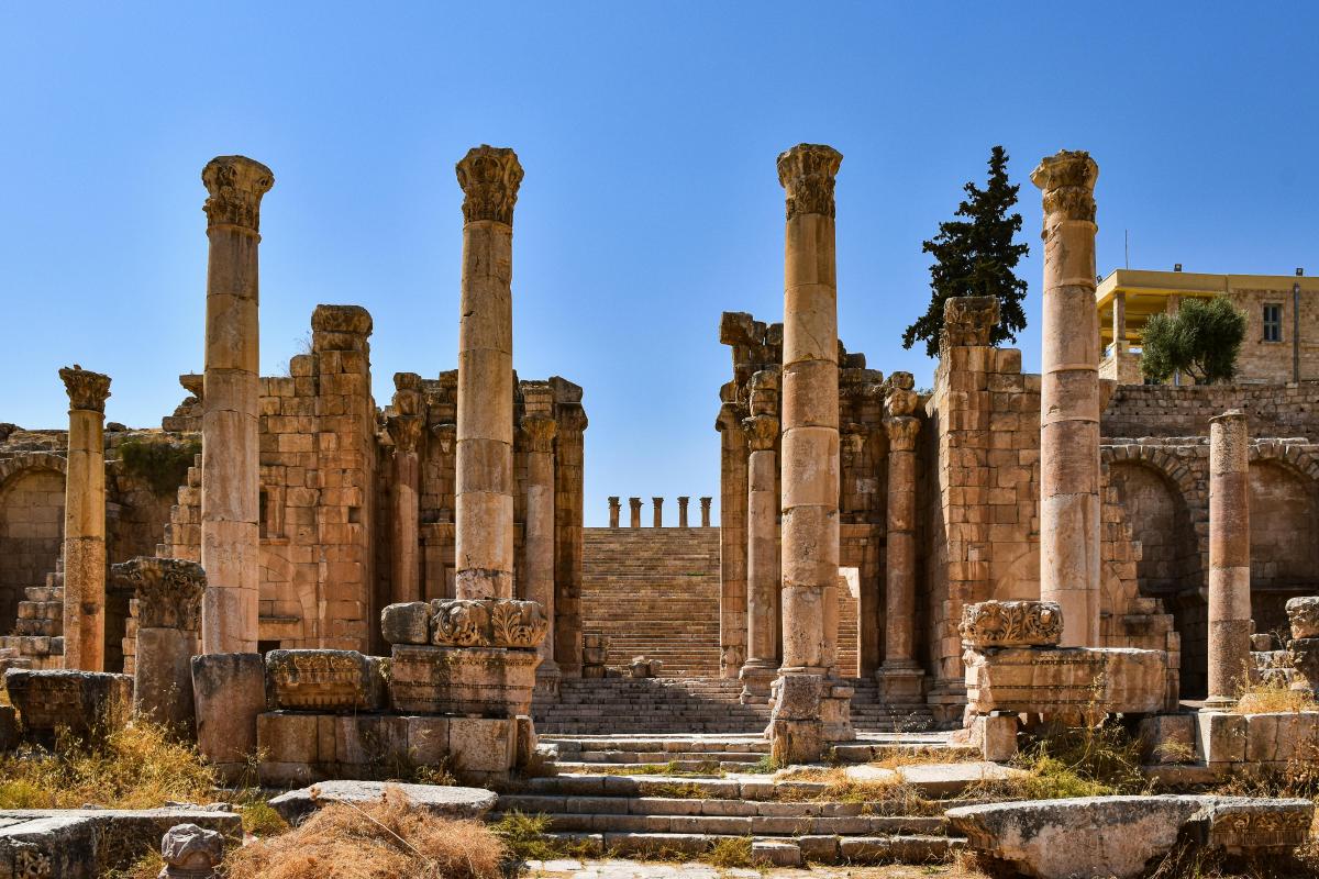 Древние римляне придумали необычный метод для лечения человеческих болезней: что они делали Древние римляне придумали необычный метод для лечения человеческих болезней: что они делали