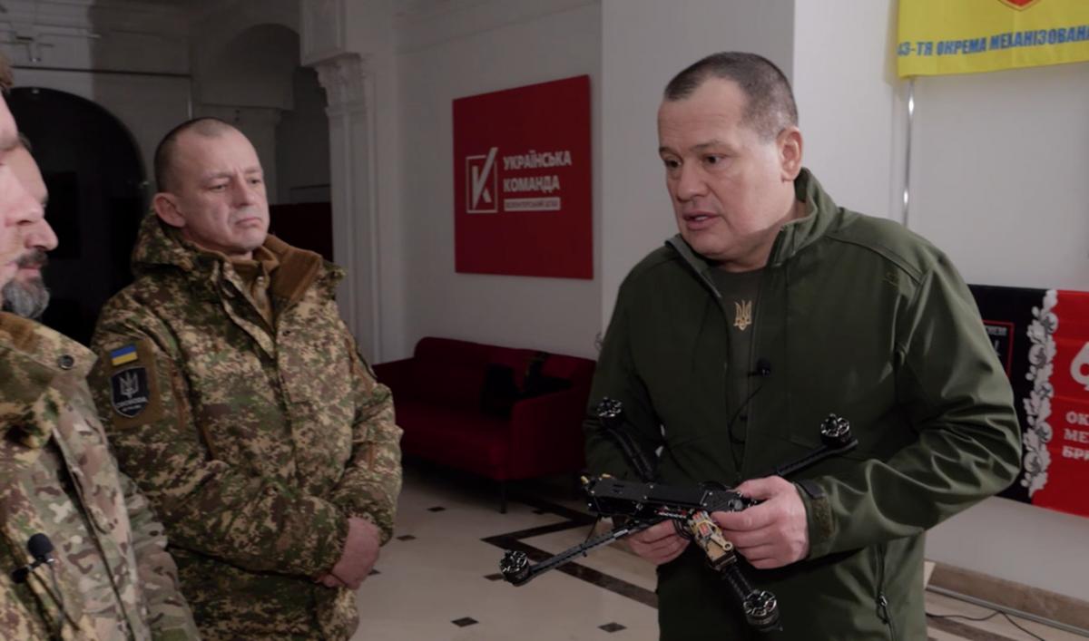 'Украинская команда' передала бойцам батальона Нацгвардии 'Свобода' FPV-дроны