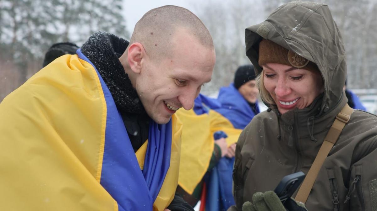 Зеленский о переговорах: 157 воинов возвращаются домой, ждем новых обменов