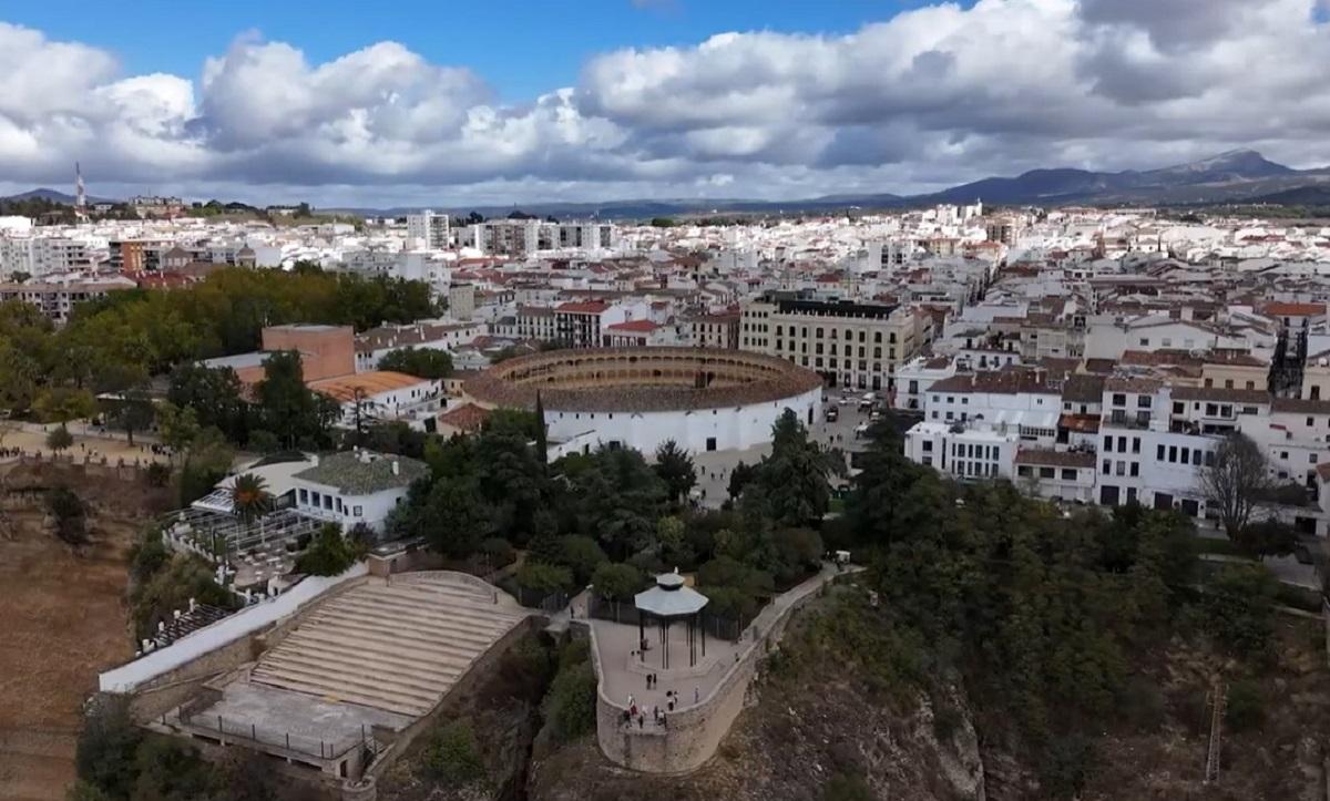 Назван испанский город для зимнего отдыха, идеально подходящий для романтиков