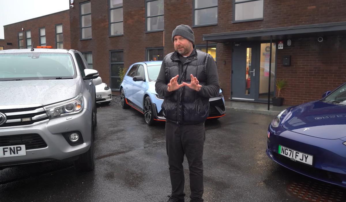 Правда ли, что заправка авто с ДВС быстрее, чем зарядка электрокара: реальный эксперимент