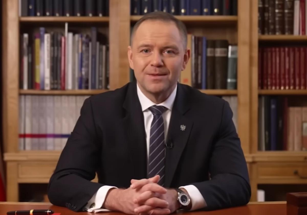 Я не спешу садиться за стол с преступником Путиным, - президент Польши