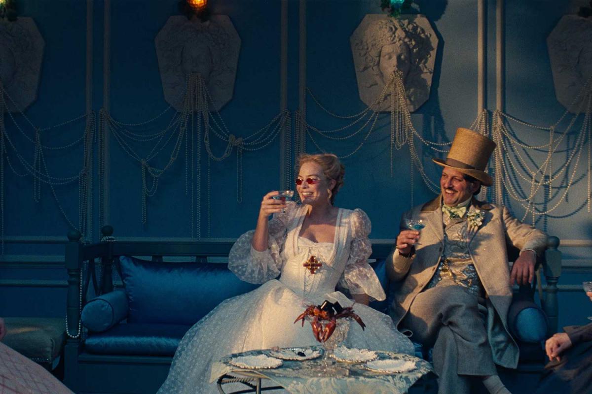 'Буремний перевал': огляд провокативної екранізації класики з Марго Роббі та Джейкобом Елорді