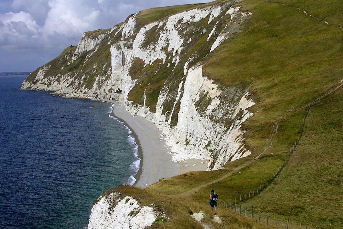 Негода зруйнувала частину унікального 'динозаврячого узбережжя' в Англії