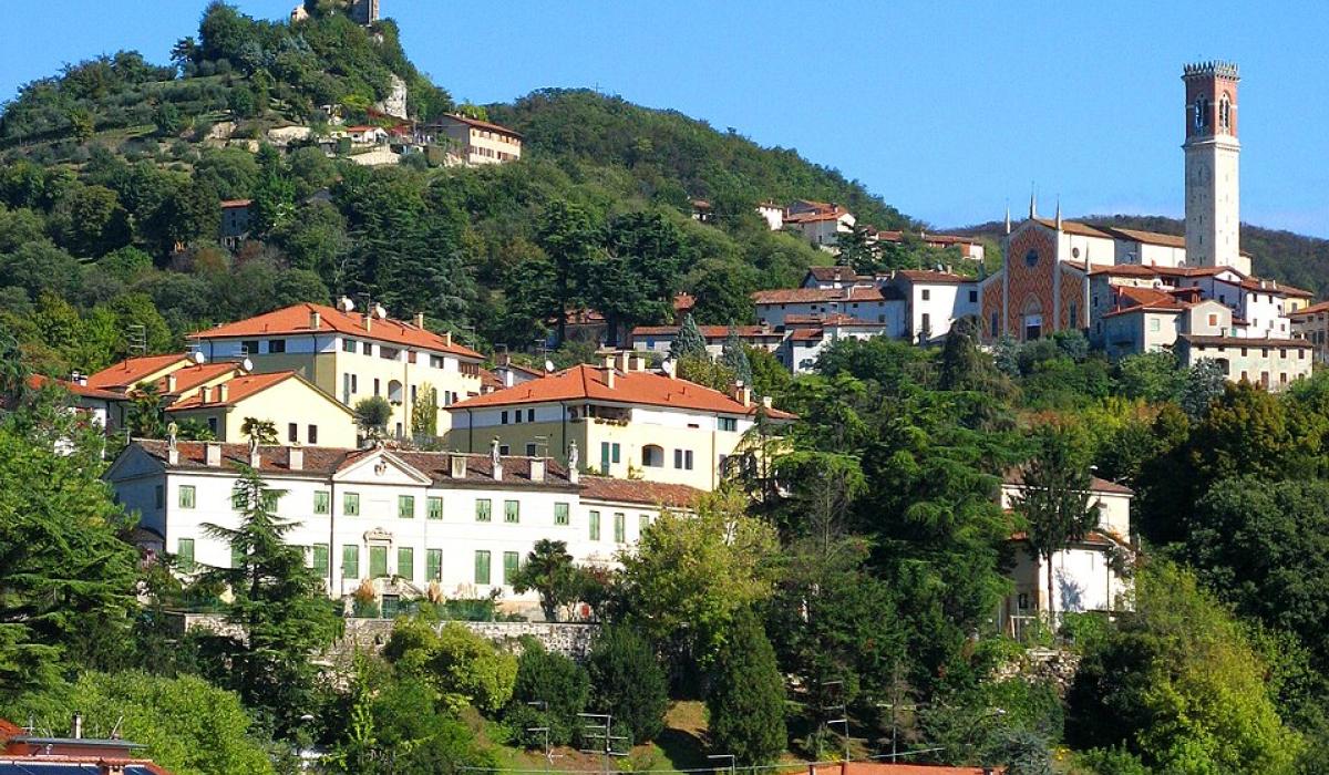 Містечко в Італії шукає 'нюхачів', які слідкуватимуть за неприємними запахами