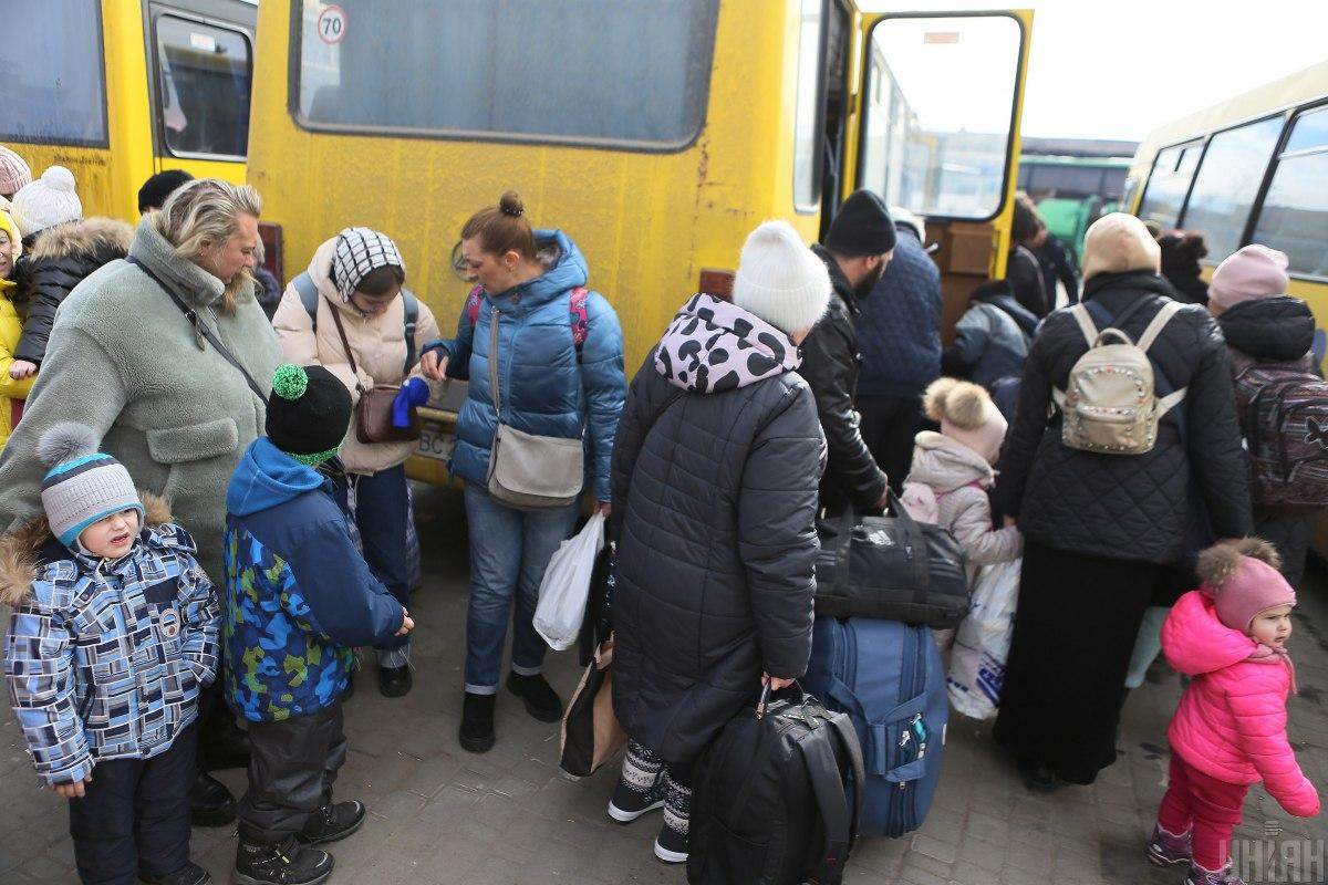 325 тисяч українців можуть знову покинути свої домівки через атаки РФ по енергетиці, - МОМ 325 тисяч українців можуть знову покинути свої домівки через атаки РФ по енергетиці, - МОМ