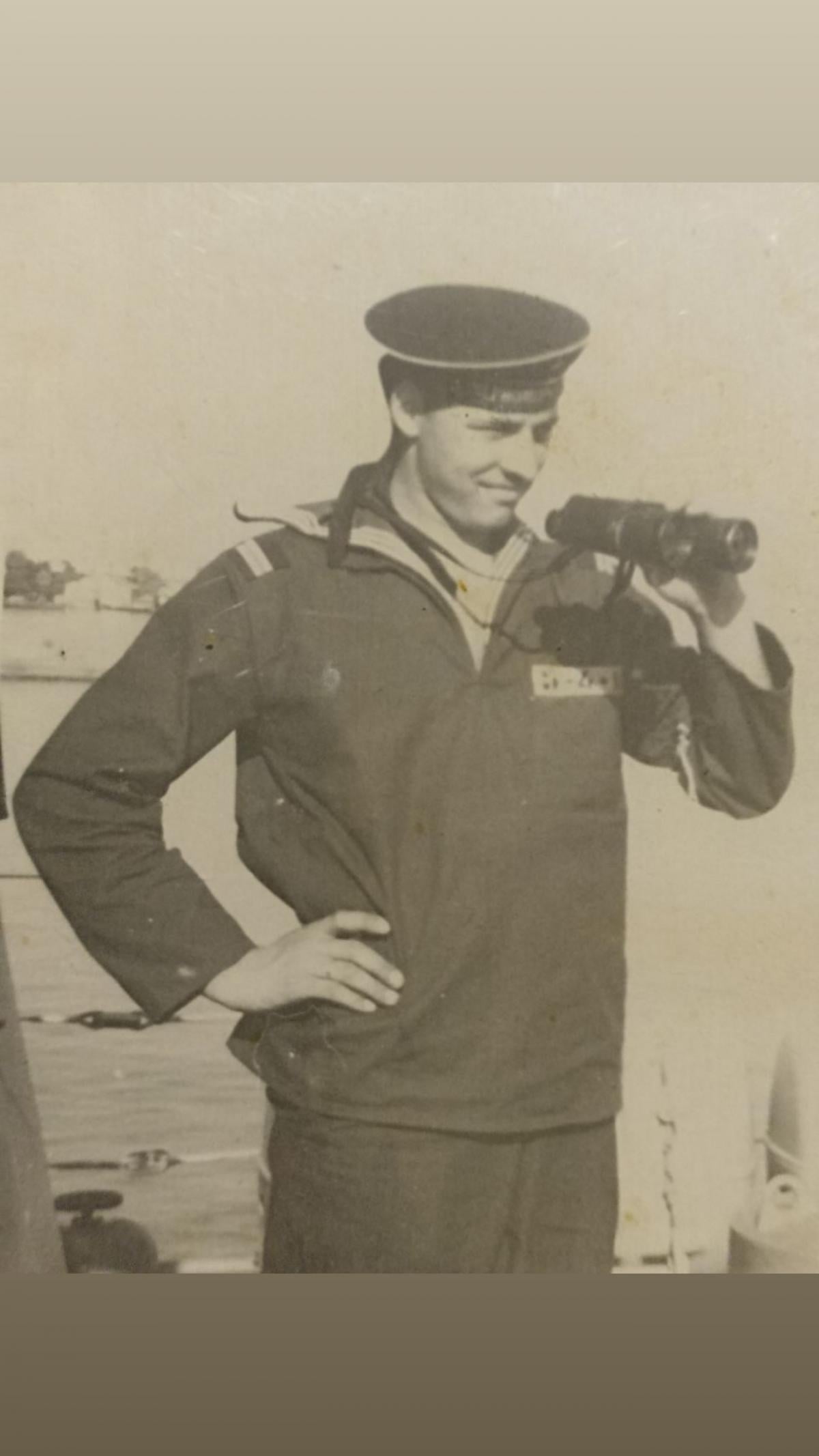 Наречений Лесі Нікітюк показав дідуся-військового: рідкісні фото