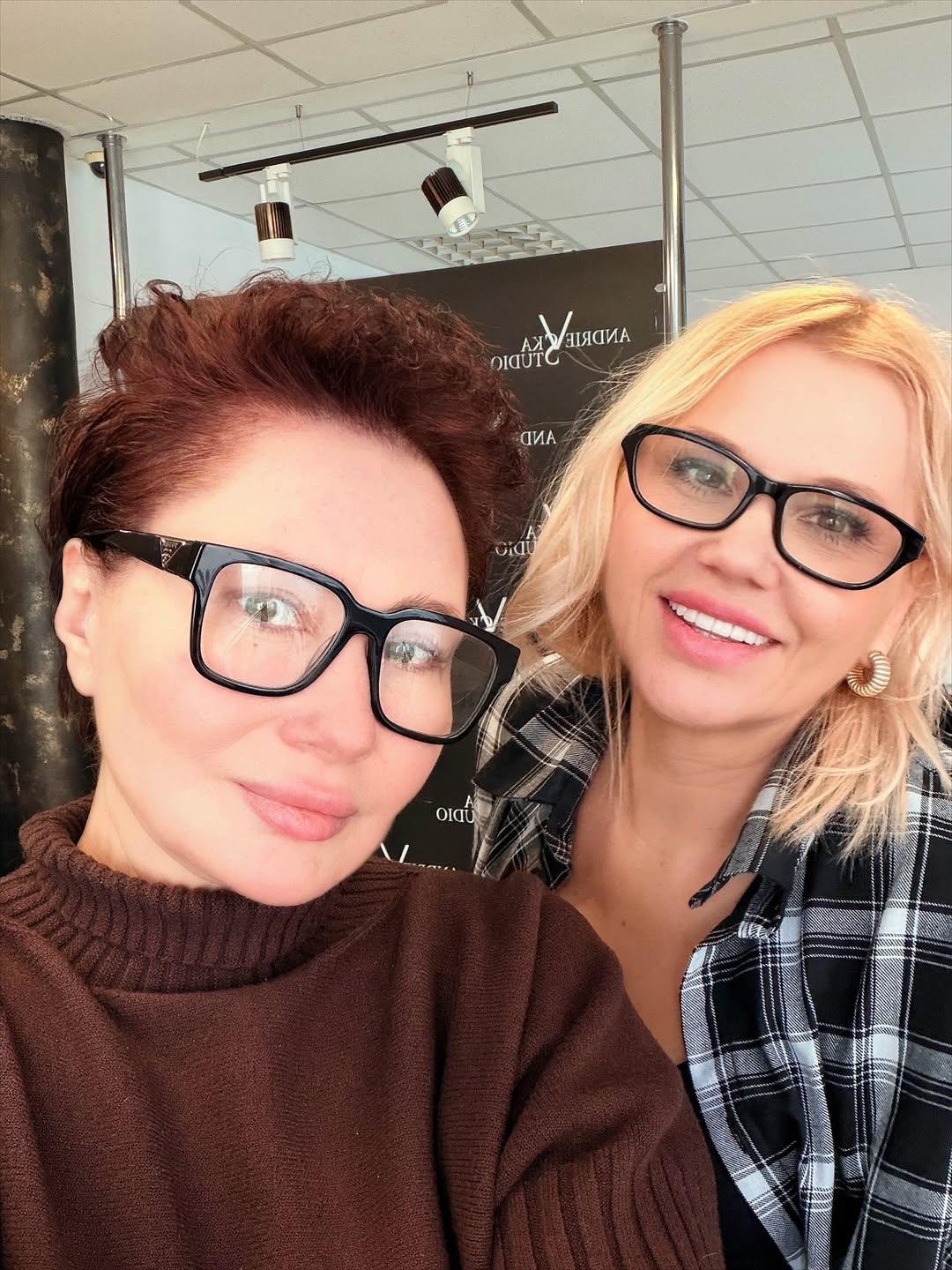 Мозговая поразила кардинальным изменением образа (фото)