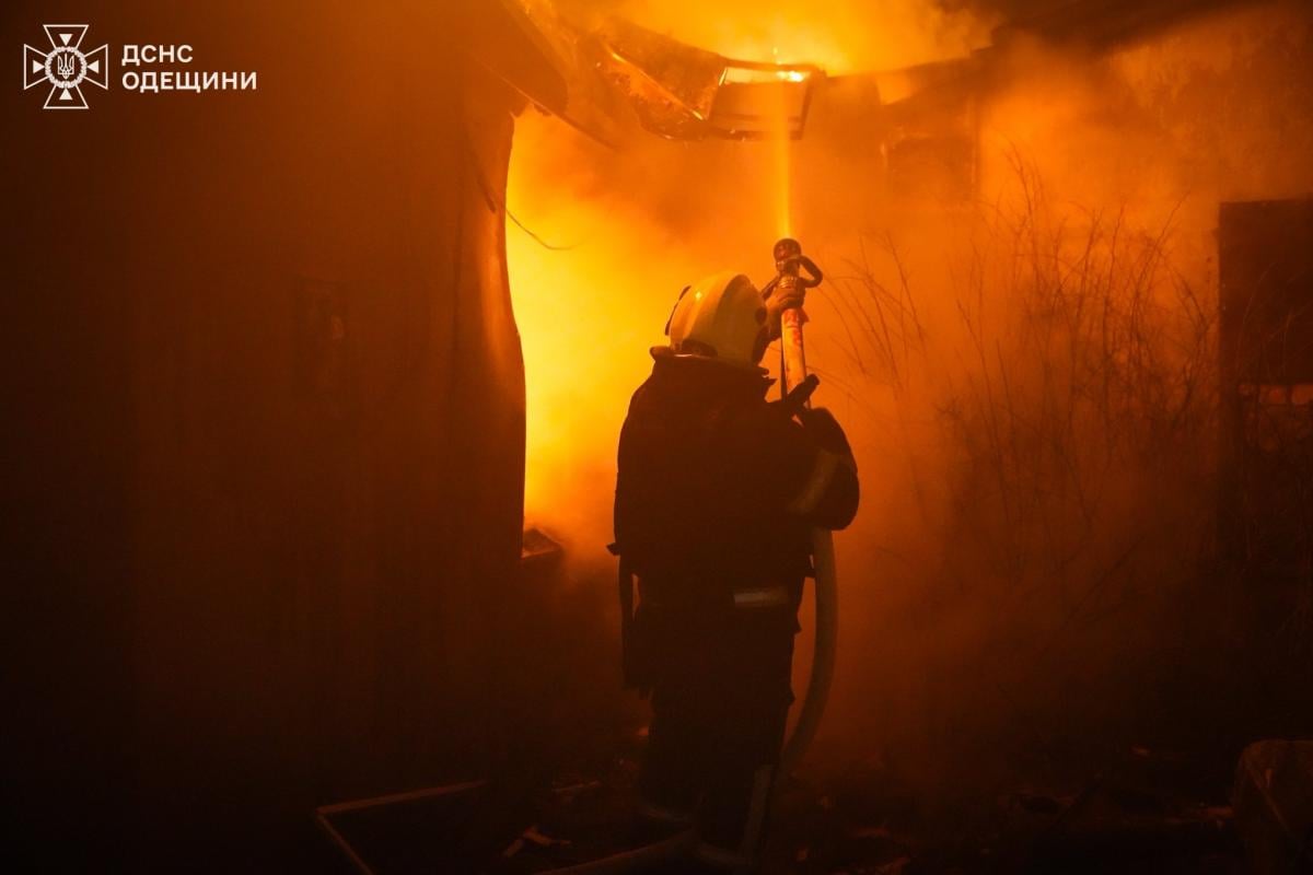 РФ атаковала энергетические объекты и жилой сектор Одессы: есть разрушения и пострадавшие РФ атаковала энергетические объекты и жилой сектор Одессы: есть разрушения и пострадавшие