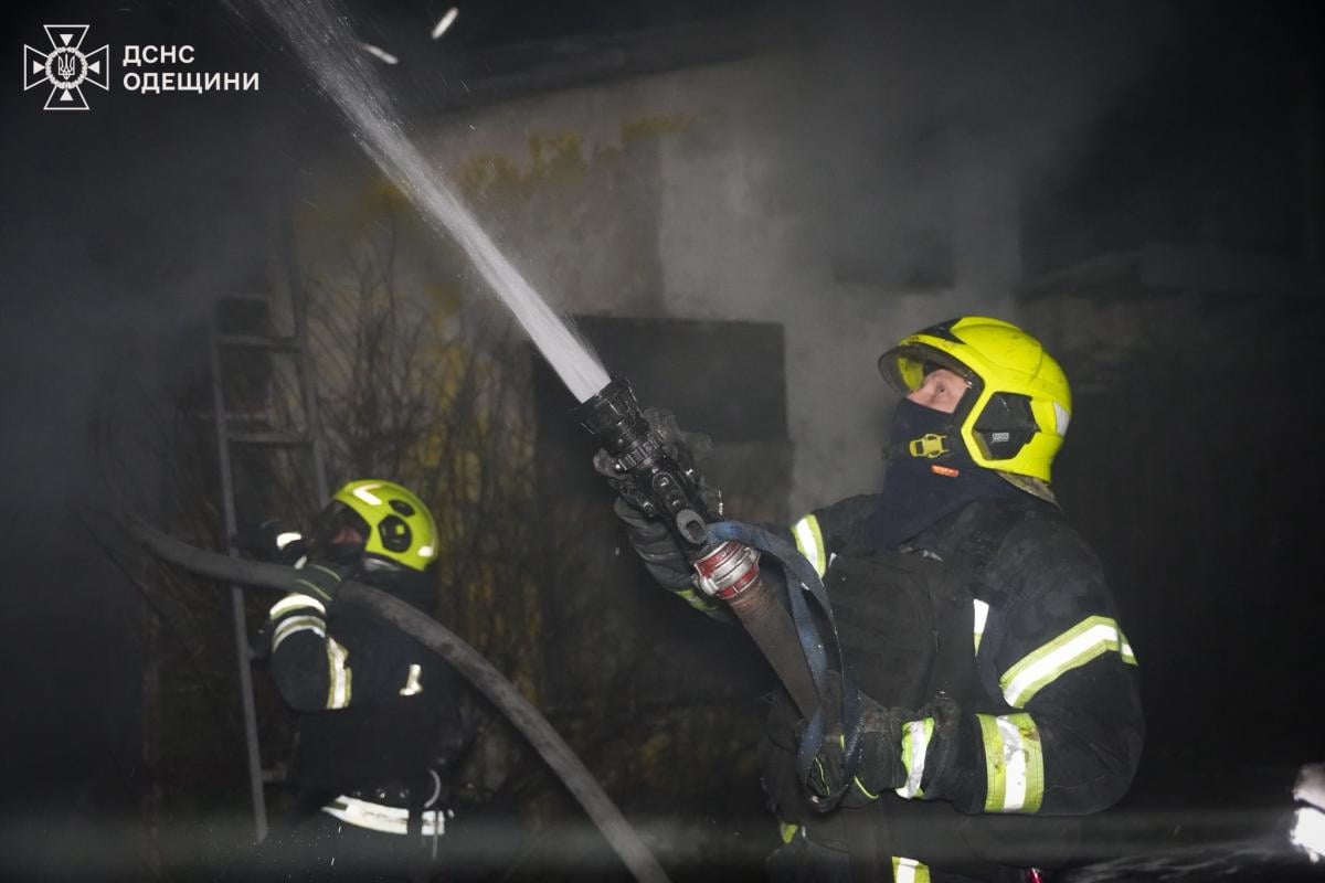 РФ атаковала энергетические объекты и жилой сектор Одессы: есть разрушения и пострадавшие РФ атаковала энергетические объекты и жилой сектор Одессы: есть разрушения и пострадавшие