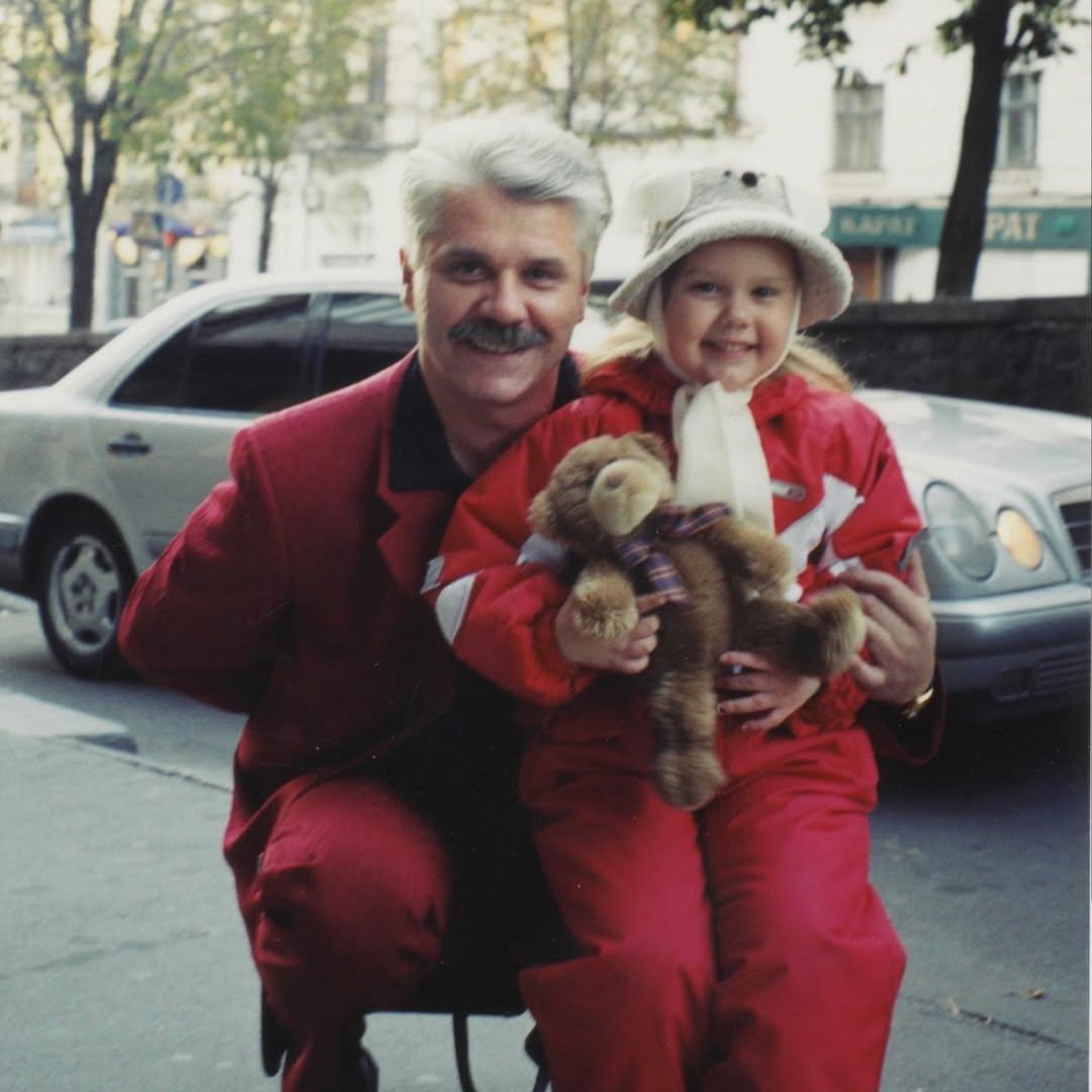 Зібров публічно звернувся до дочки і показав фото з нею, зроблені майже 30 років тому