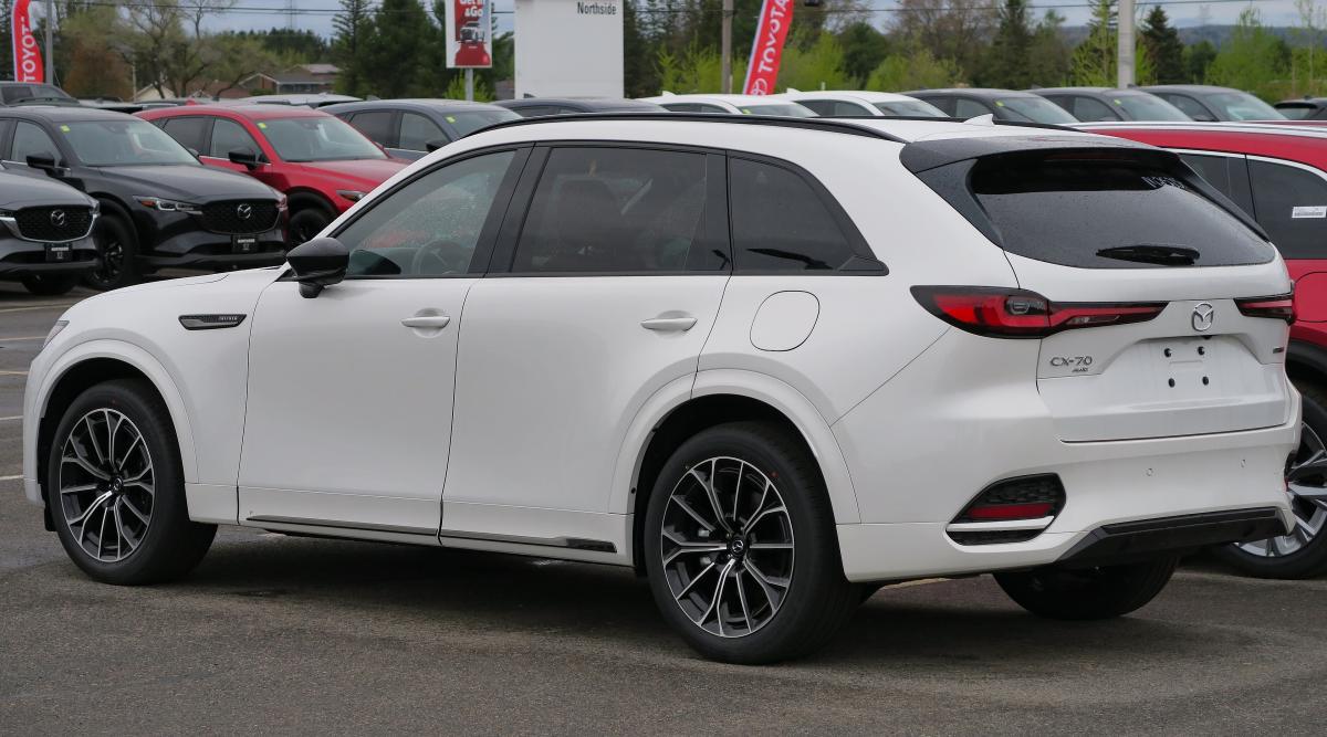 Є набагато кращі варіанти: експерти назвали 6 позашляховиків, які краще не купувати Є набагато кращі варіанти: експерти назвали 6 позашляховиків, які краще не купувати